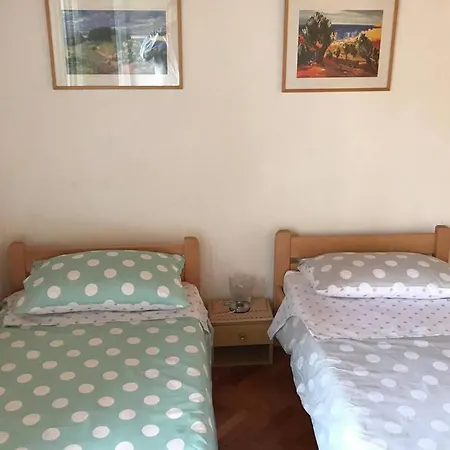 Apartment Beach Njivice
